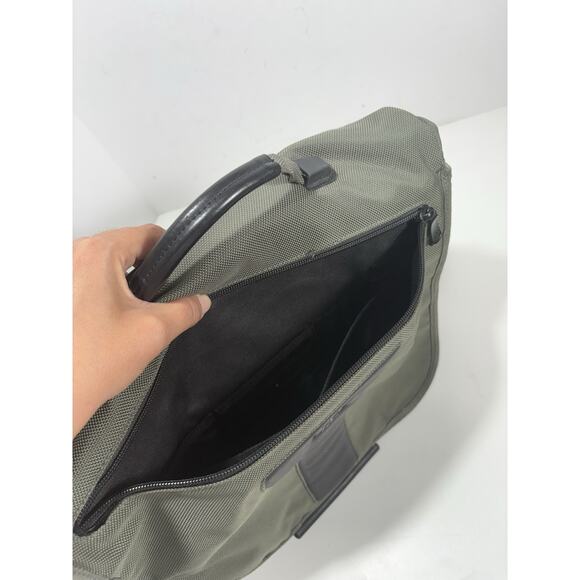 TUMI T-Tech Bag Olive Convertible Ballistic Messenger Bag Padded Backpack - Picture 6 of 12